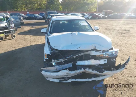 2015 BMW 320I xDrive z USA, uszkodzony, nr VIN WBA3C3G52FNT53727